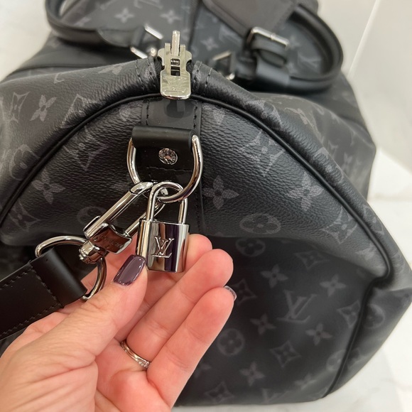 Louis Vuitton bag, like new! - Picture 4 of 8